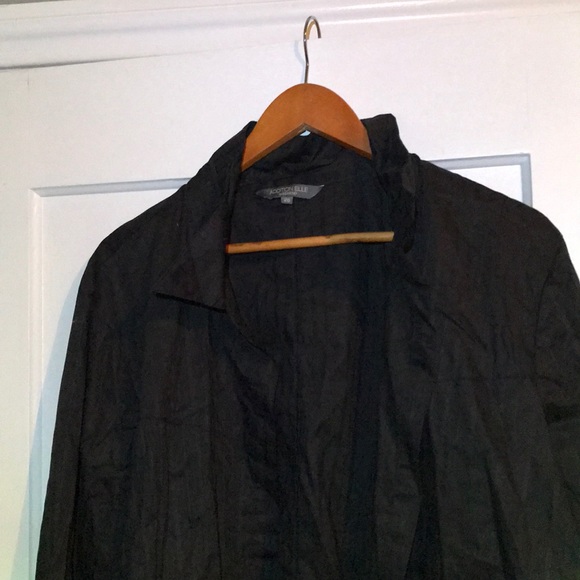 Black button down shirt - Picture 3 of 4